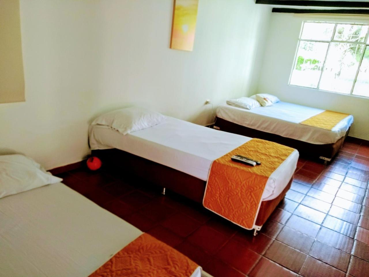 Hotel Playa By Marbar Hoteles Villeta Eksteriør billede